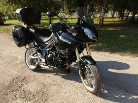 Triumph Tiger 1050 - 10