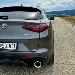 Alfa Romeo Stelvio 2.0 GME 280k Btech AWD A/T - 10