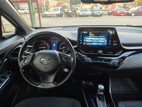 Toyota C-HR 1.8 Hybrid Dynamic E-CVT FWD - 10