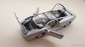 1:18 JAGUAR XJ220 - 10