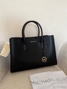 Michael Kors kabelka - 10