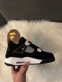 Jordan 4 - 10