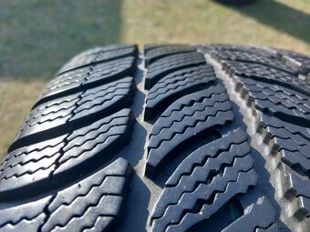 205/55 r16 zimne pneumatiky - 10