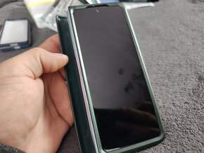 Samsung Galaxy Fold 5 512g + extra prisl. v zaruke 1200e - 10