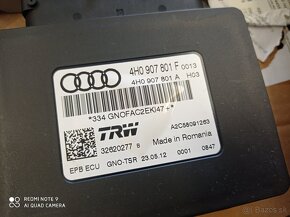 Rozpredám Audi A7 3.0tdi farba: LA7W - 10