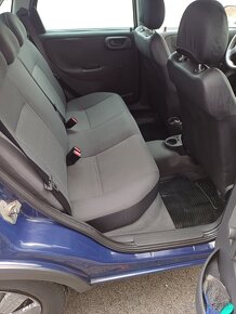 Opel Corsa 1,0i - najazd. 90 000 km - 10