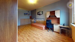 HALO reality - Predaj, trojizbový byt Hnúšťa, 1.mája - EXKLU - 10