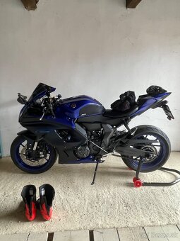 Yamaha YZF-R7 2022 r.v.2023 - 10