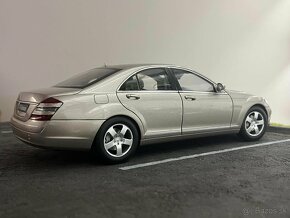 1:18 Mercedes-Benz S-Class (W221) - AUTOart Millennium - 10