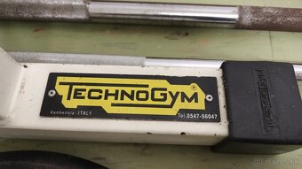 Technogym decline bench, zľavnené z 300€ - 10