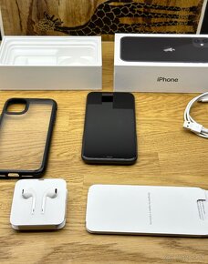 iPhone 11 128GB SPACE GREY - 10