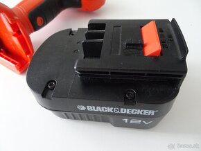 Predám kvalitnú AKU-VŔTAČKA/ŠRÓBOVAčKA+BATERIA Black Decker - 10