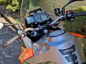 KTM 1290 SuperDuke GT ABS 9/2017 - 10