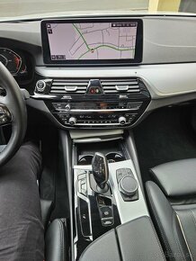 BMW rad 5  530d X-Drive G31 , 210kw Full Led Navi Head-Up Pa - 10