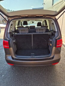 Volswagen Touran 2.0 tdi HIGHLINE - 7 Miest - 10