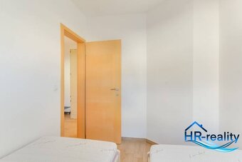 Pag, Novalja – zariadený apartmán na predaj - 10