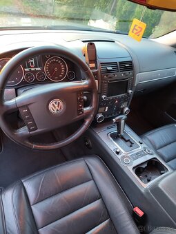 Predám vw Touareg 3.0 TDI 165kw automat - 10