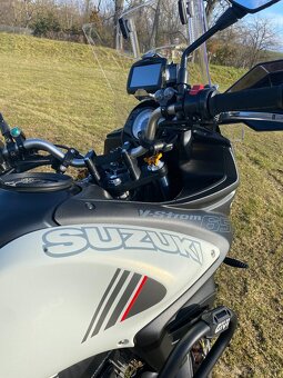 Suzuki DL 650 ABS V STROM 2012 - 10