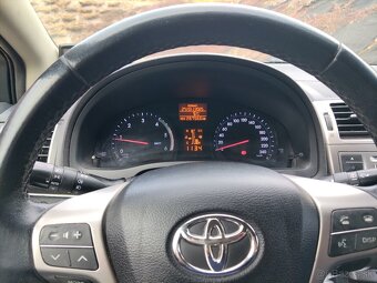 Toyota Avensis combi 2,0D - 10