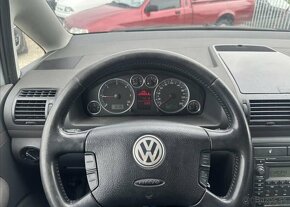 Volkswagen Sharan 2,0 TDI Sportline Business nafta manuál1 - 10