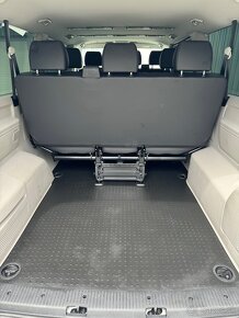 Prenájom minibusu VW Caravelle T6 Long - 10