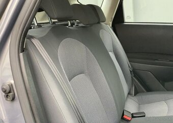 Nissan Qashqai 1.6i 16v KLIMA 6 x AIRBAG benzín manuál 84 kw - 10