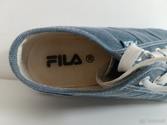 FILA - 10