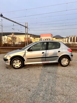 Peugeot 206 - 10