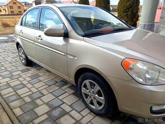 Hyundai accent - 10