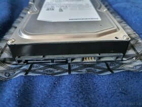 2x HDD 3,5" SATA (1TB+500GB) s chybnými sektormi - 10