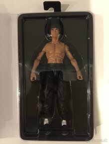 Figurka Bruce Lee, VHS styl obalu, limitka 4000 kusov - 10