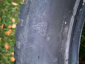 4x zimne pneumatiky 215/55 r17 - 10