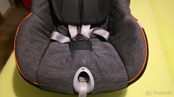 Predám autosedačku Britax Romer King II LS - 10