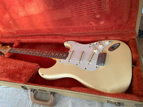 Fender Stratocaster USA 1982 - 10