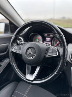 Mercedes-Benz CLA 200d 4Matic - 10