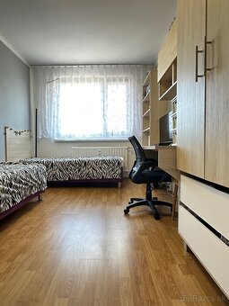 4 izb.byt s loggiou, 82m2 - okrajová časť sídliska MIER - 10