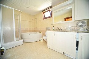 1082b Vila pri pláži Alanya – Kestel, Turecko - 10