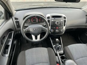 Kia Ceed 1.4i 16V 2 maj. koupeno ČR serviska - 10