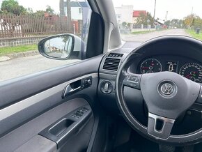 Volkswagen Touran 2.0 TDI Comfortline DSG - 10