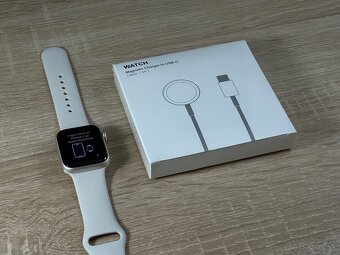 NOVÉ Apple Watch SE 40mm GPS Starlight Aluminium - 10