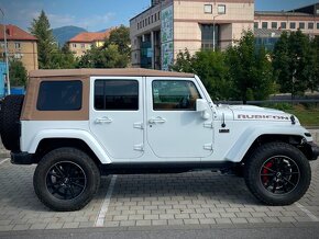 Jeep Wrangler Hemi 6.4 Rubicon - 10