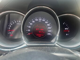 KIA Ceed 1,6 gdi 99 kw - 10