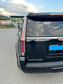 Cadillac Escalade Platinum 6.2 V8 - 10