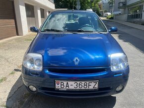 Renault Clio Thalia - 10