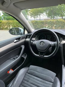 Volkswagen Passat Variant 2.0 TDI BMT Highline - 10