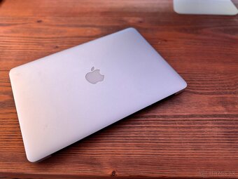 Predám MacBook Air 2013 i5 (128 GB, 4 GB RAM) - 10