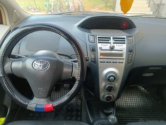 TOYOTA YARIS 1,0 BENZÍN,51KW, 2008, PÔVODNÝ LAK - 10