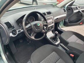 ŠKODA OCTAVIA COMBI 1.6 TDI 77KW ELEGANCE - 10