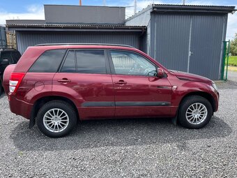 Suzuki Grand Vitara 2.0B 5dv 103 kw - 10