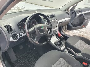 ŠKODA OCTAVIA COMBI 1.6 TDI 77KW ELEGANCE - 10